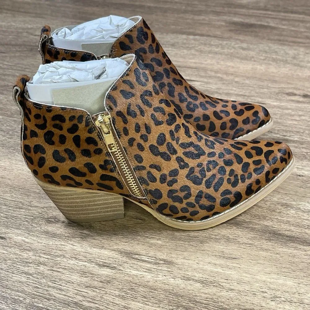 Very Volatile Women's 6 Gracemont Leopard Cheetah Print Leather Ankle Booties‎